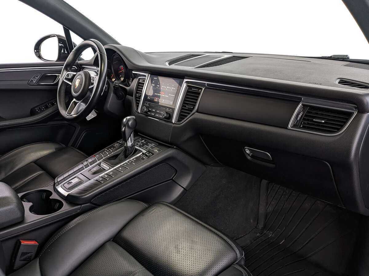 Porsche Macan с пробегом — 2018 год. Фото: #12