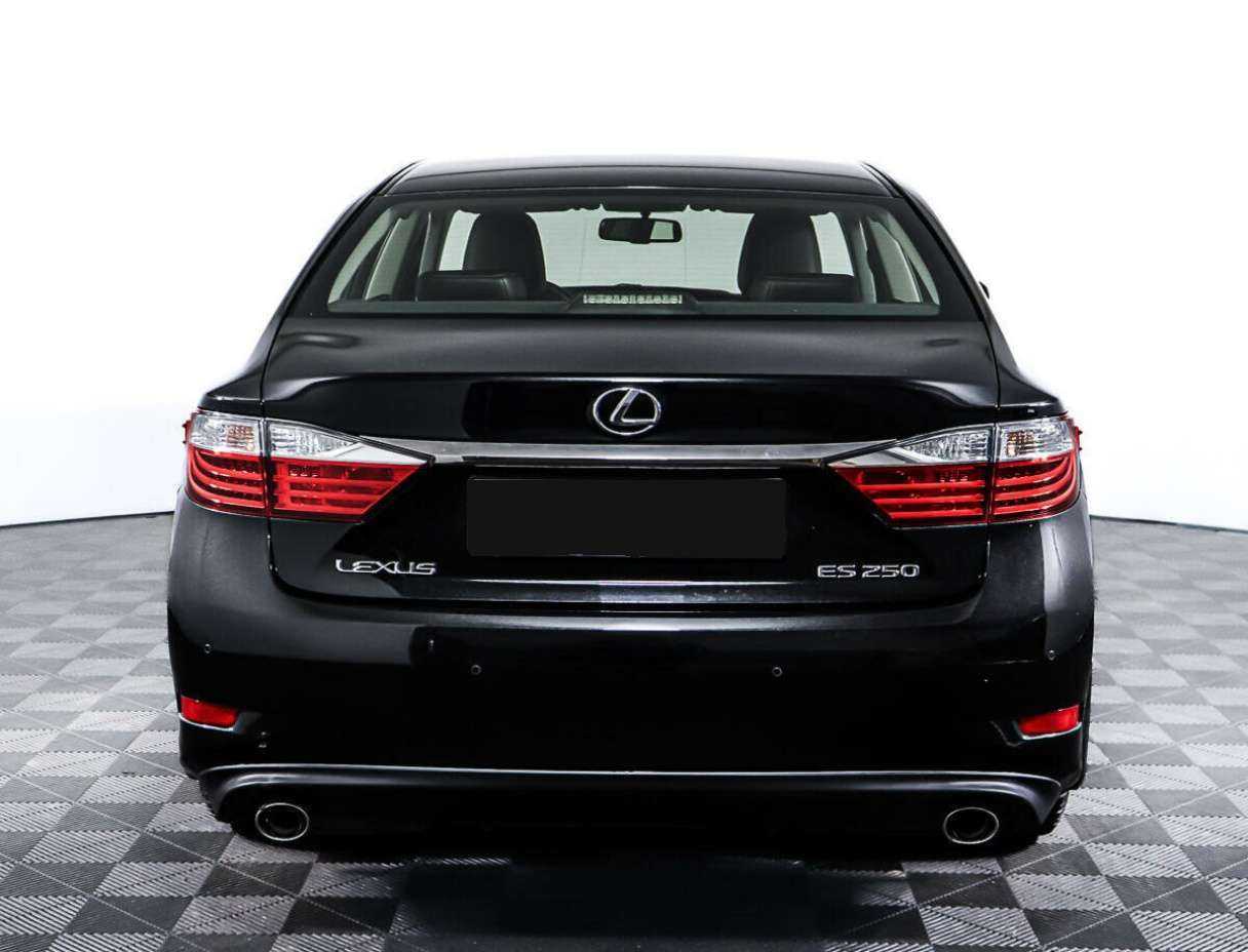 Lexus ES с пробегом — 2014 год. Фото: #4