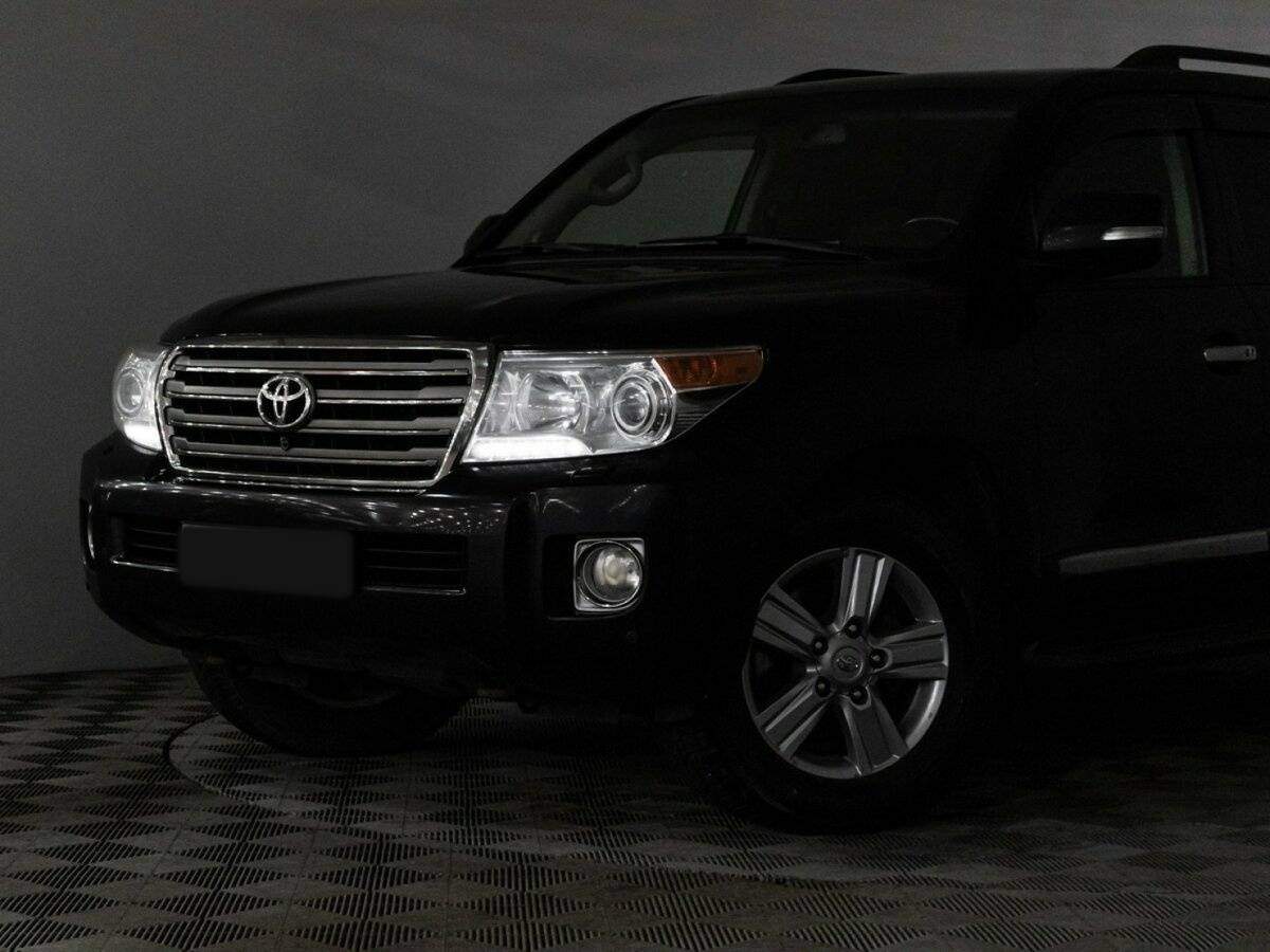 Toyota Land Cruiser с пробегом — 2015 год. Фото: #26