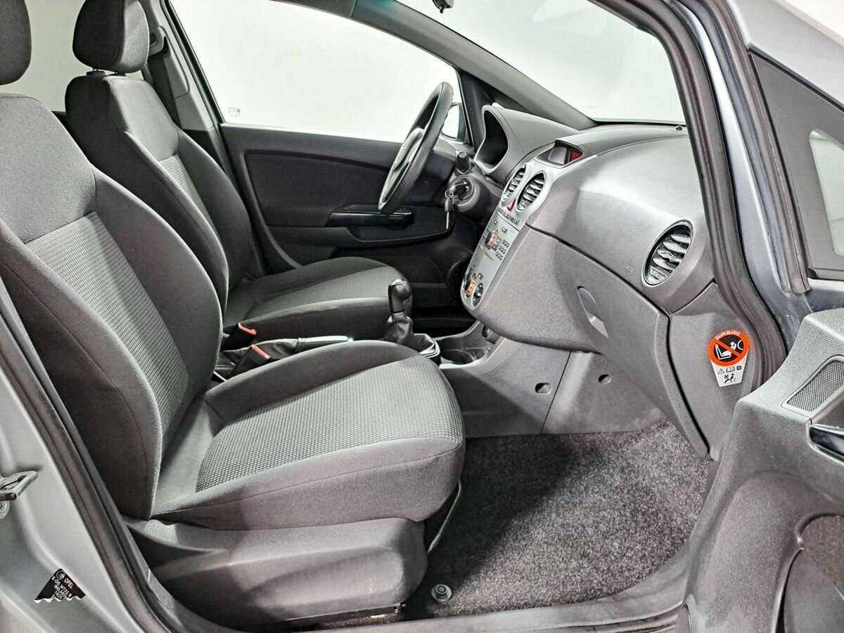 Opel Corsa с пробегом — 2012 год. Фото: #8