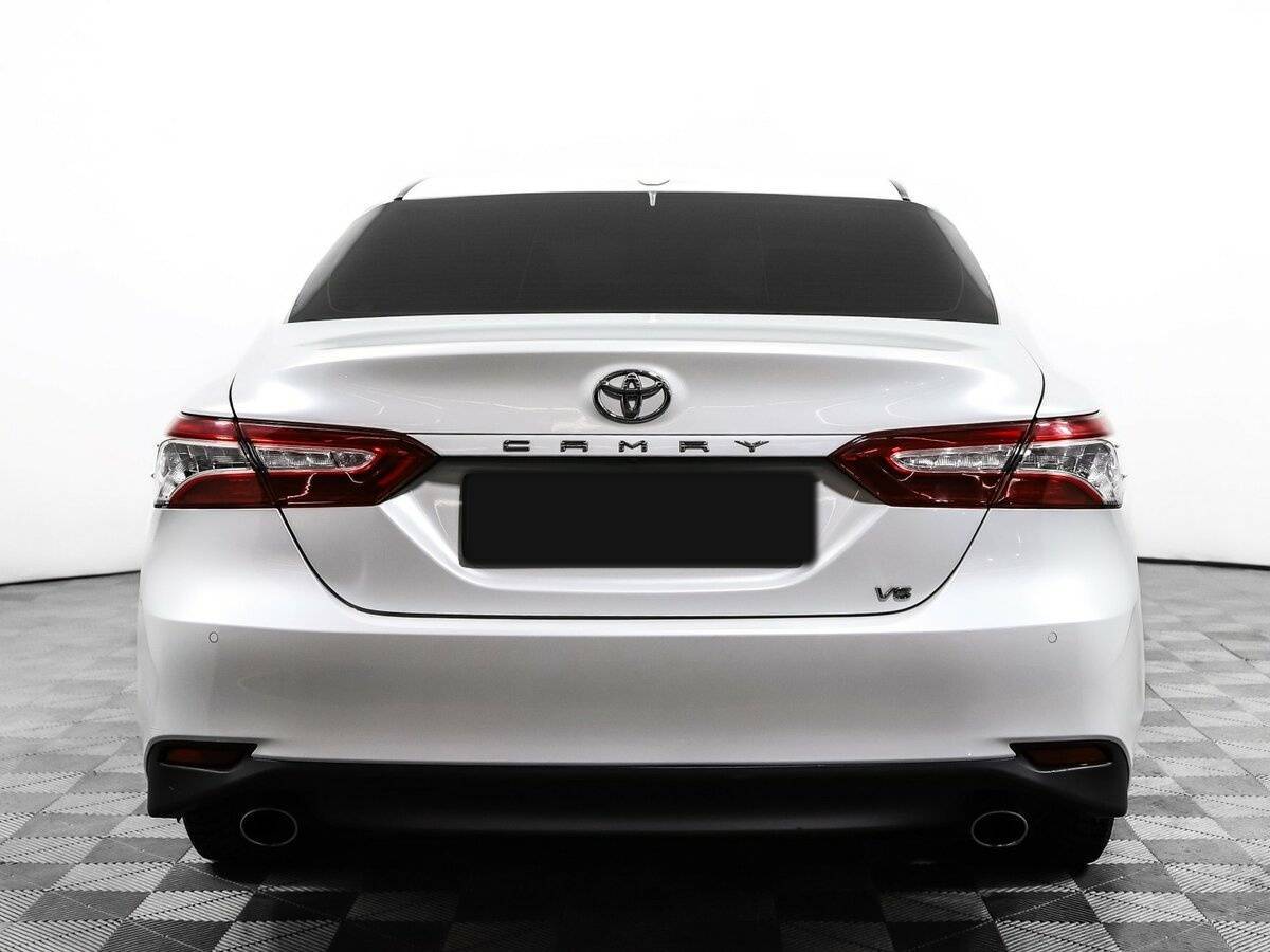 Toyota Camry с пробегом — 2020 год. Фото: #5