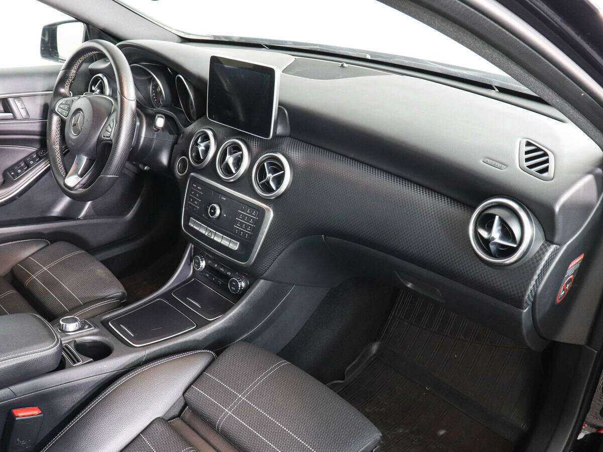 Mercedes-Benz A-Класс с пробегом — 2016 год. Фото: #9