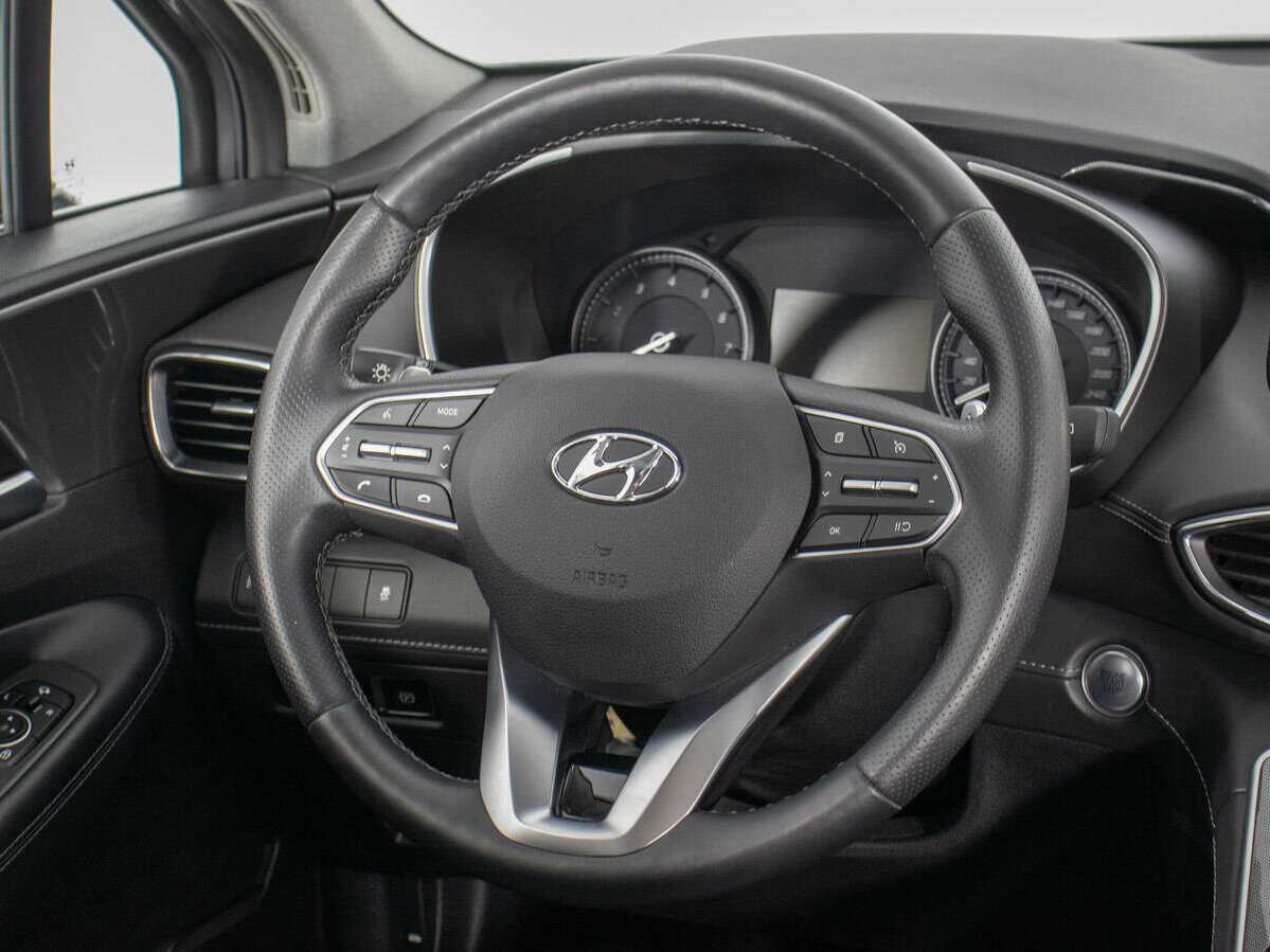 Hyundai Santa Fe с пробегом — 2023 год. Фото: #15