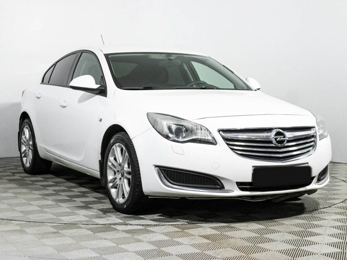 Opel Insignia с пробегом — 2014 год. Фото: #2
