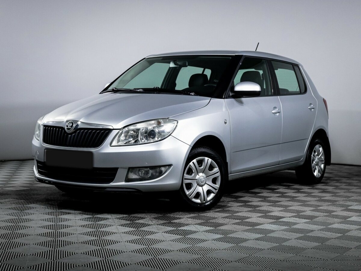 Skoda Fabia с пробегом — 2014 год. Посмотреть фото