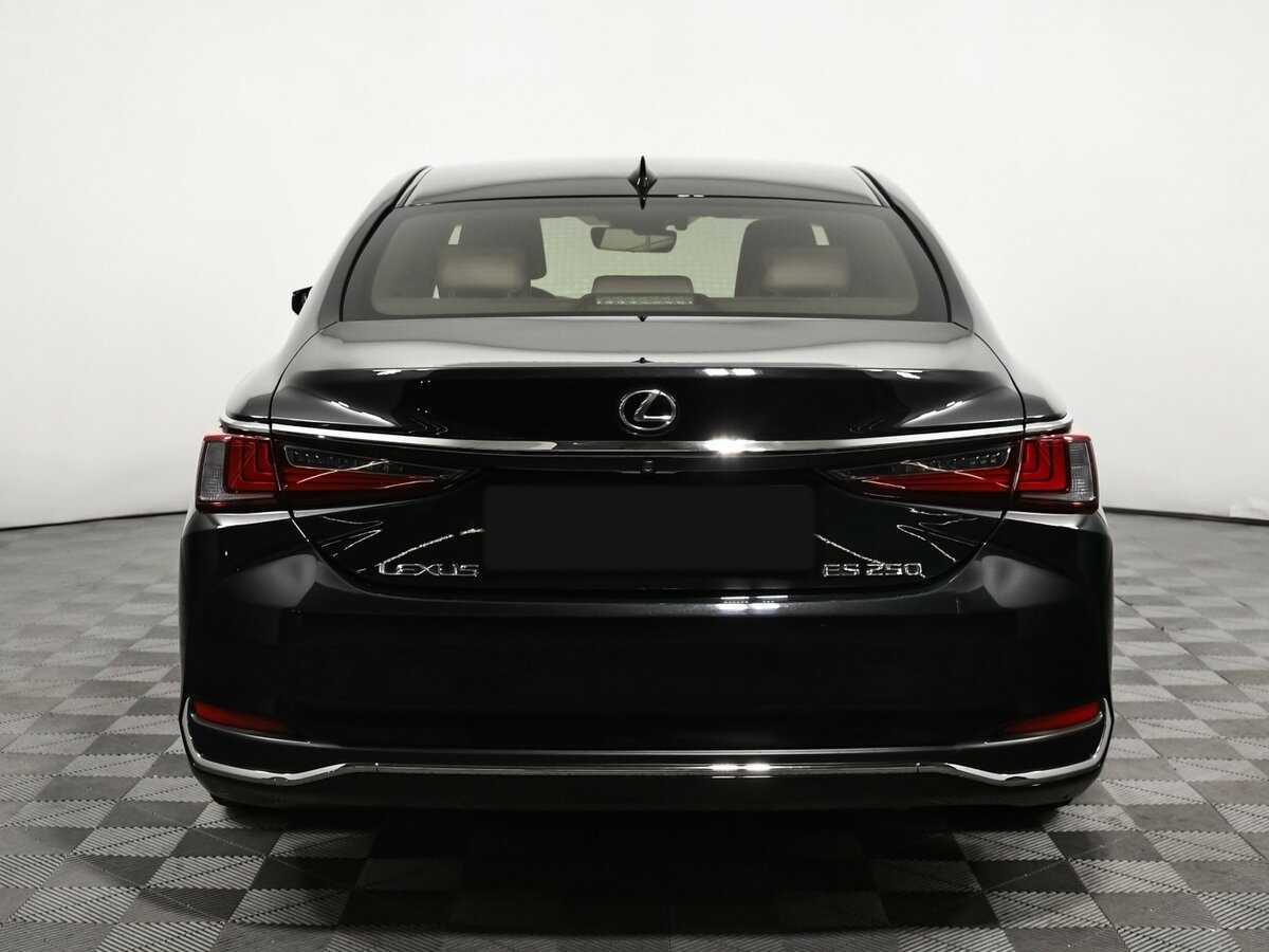 Lexus ES с пробегом — 2018 год. Фото: #5