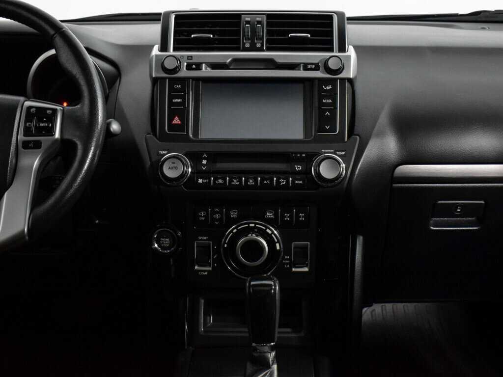 Toyota Land Cruiser Prado с пробегом — 2015 год. Фото: #12