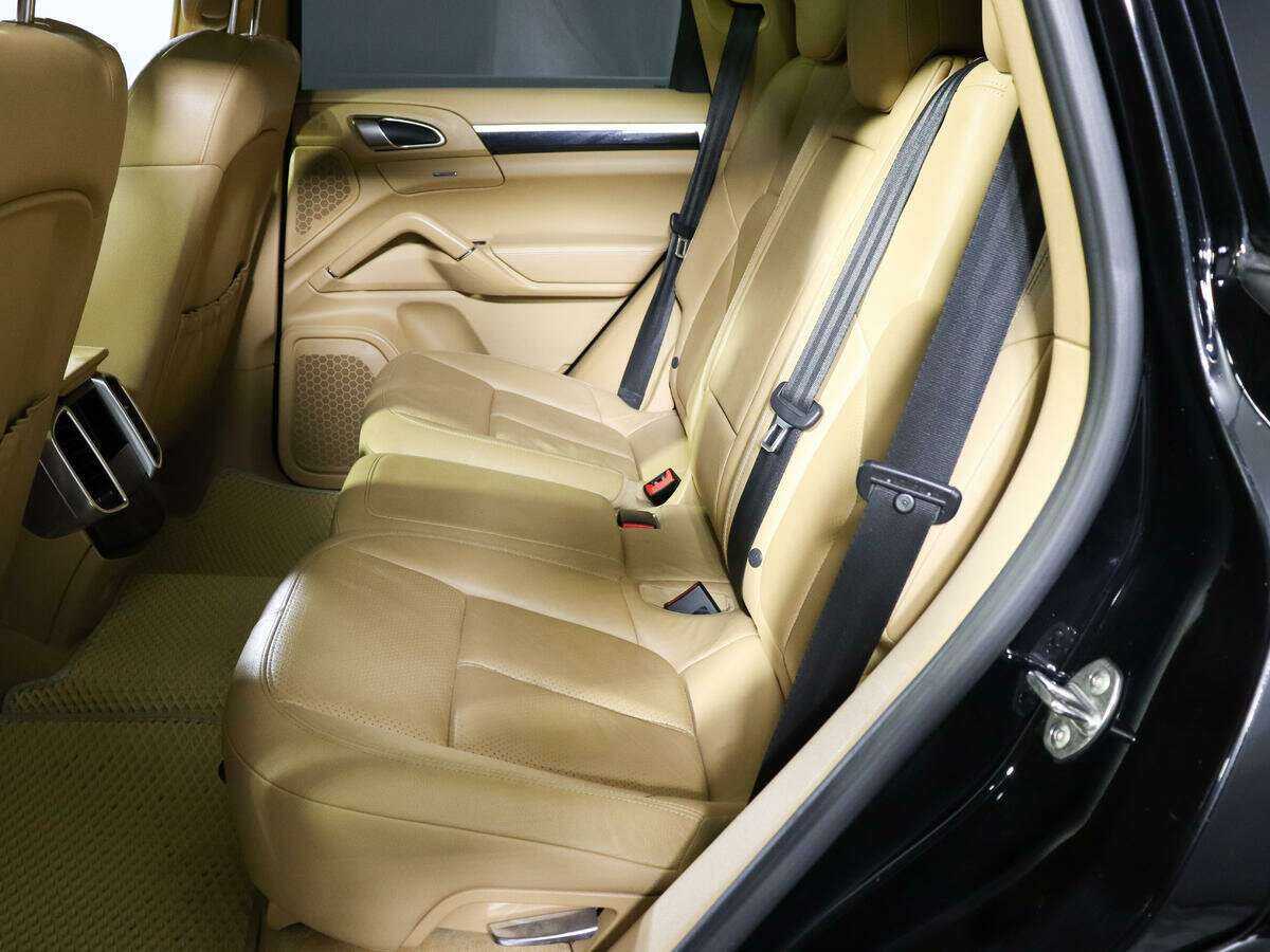 Porsche Cayenne с пробегом — 2014 год. Фото: #6