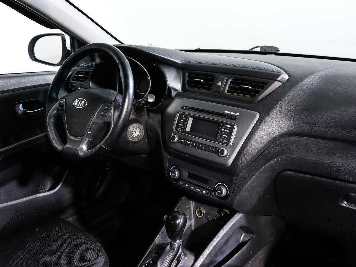 Kia Rio с пробегом — 2016 год. Фото: #8
