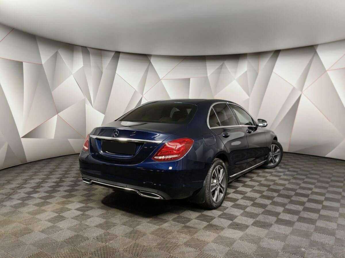 Mercedes-Benz C-Класс с пробегом — 2015 год. Фото: #1