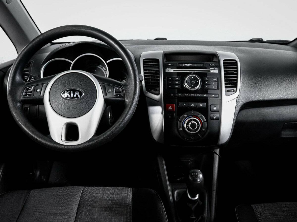 Kia Venga с пробегом — 2013 год. Фото: #8