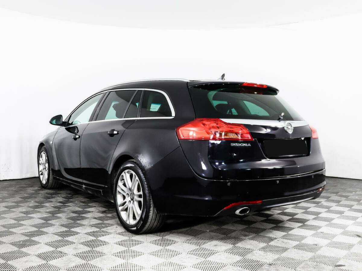 Opel Insignia с пробегом — 2009 год. Фото: #6
