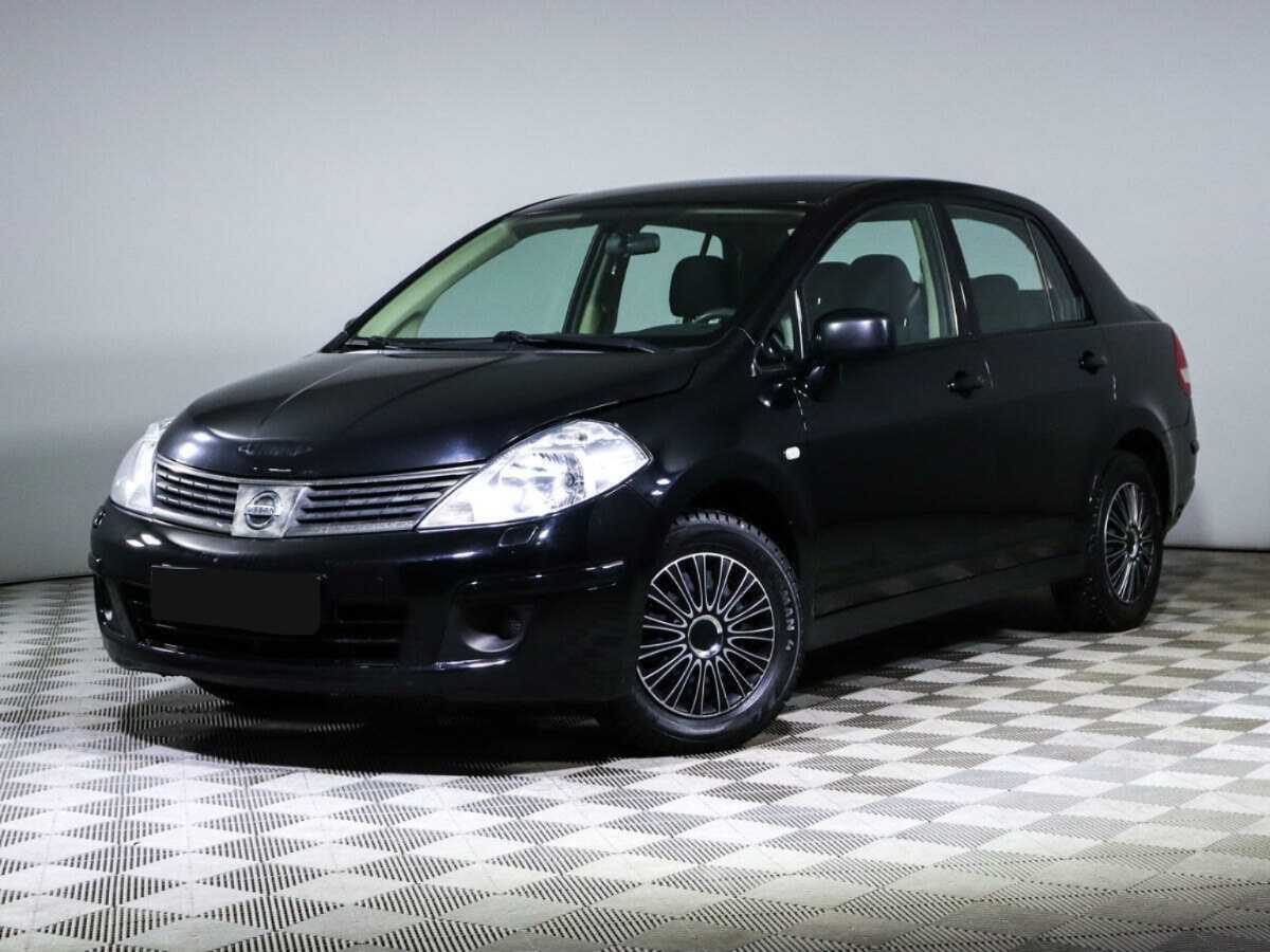 Nissan Tiida с пробегом — 2010 год. Посмотреть фото