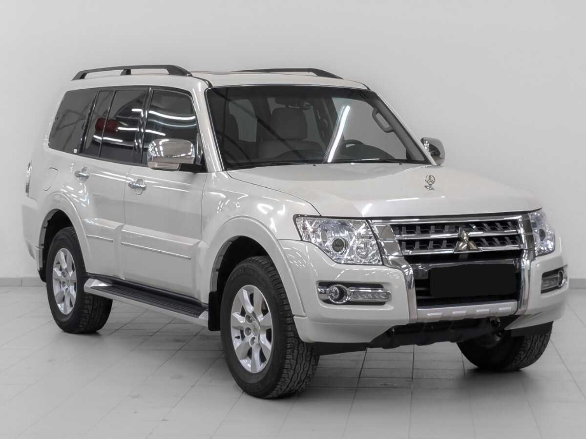 Mitsubishi Pajero с пробегом — 2021 год. Фото: #2