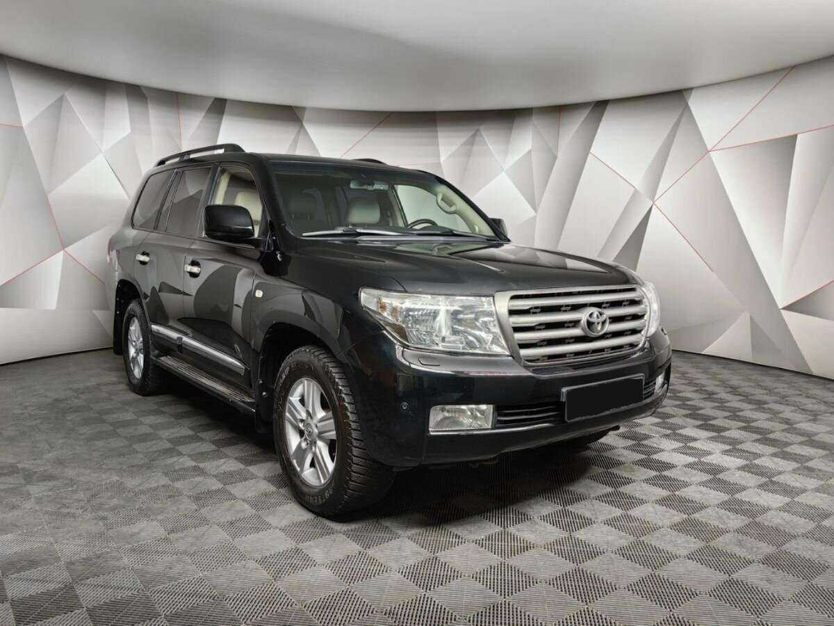Toyota Land Cruiser с пробегом — 2011 год. Фото: #2