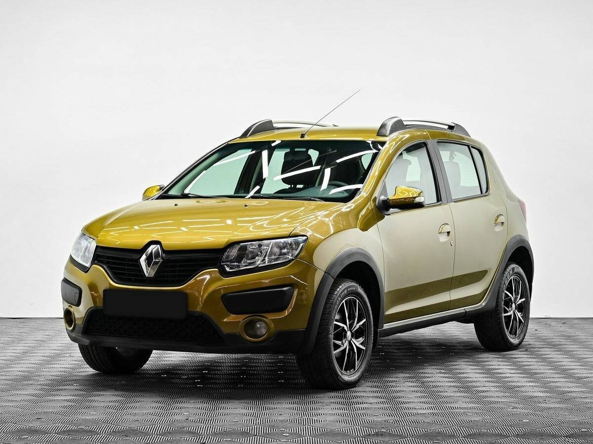 Renault Sandero с пробегом — 2016 год. Посмотреть фото