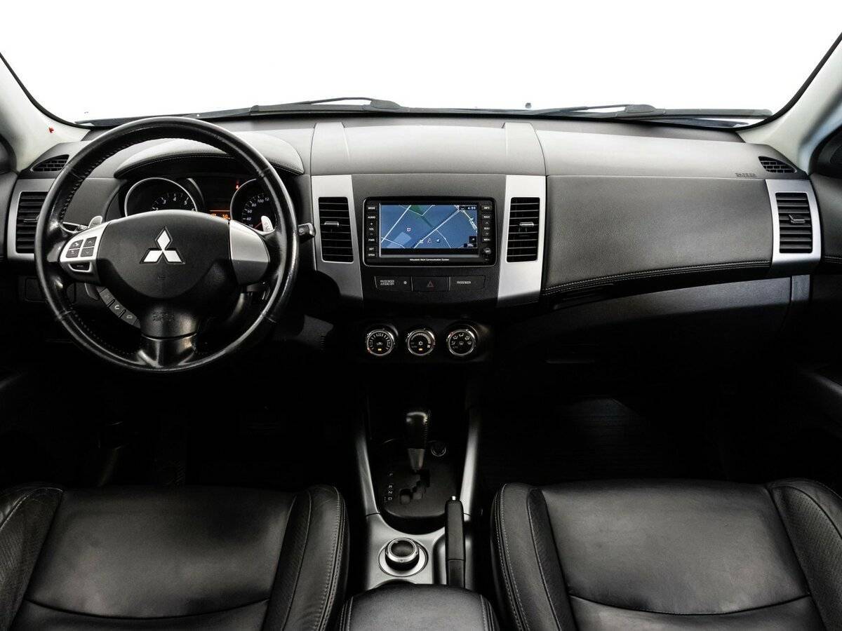 Mitsubishi Outlander с пробегом — 2010 год. Фото: #9