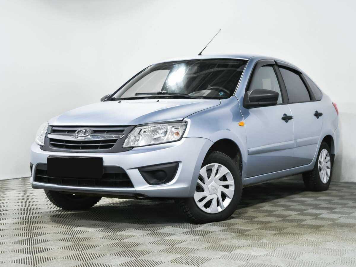 Lada (ВАЗ) Granta с пробегом — 2015 год. Посмотреть фото