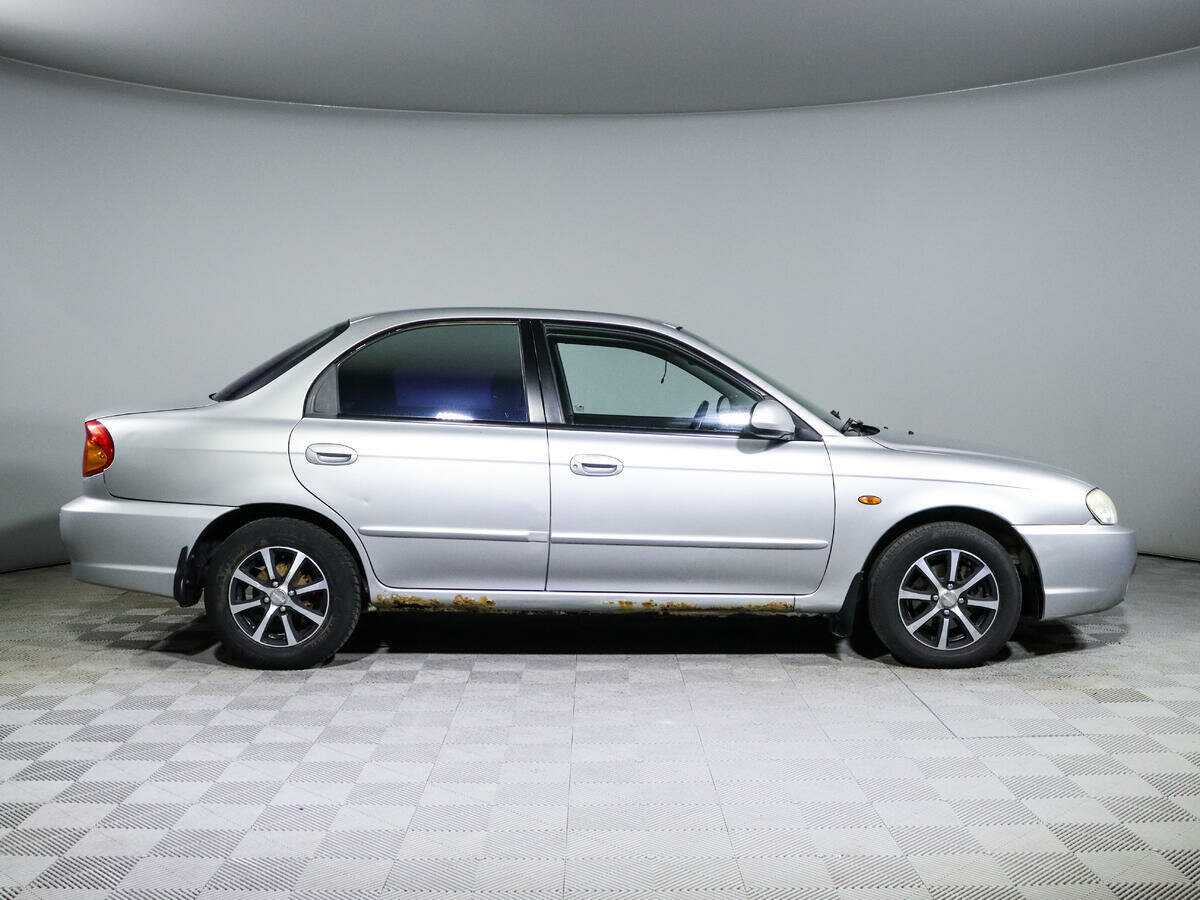 Kia Spectra с пробегом — 2008 год. Фото: #3