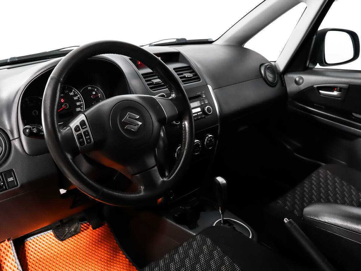 Suzuki SX4 с пробегом — 2008 год. Фото: #8