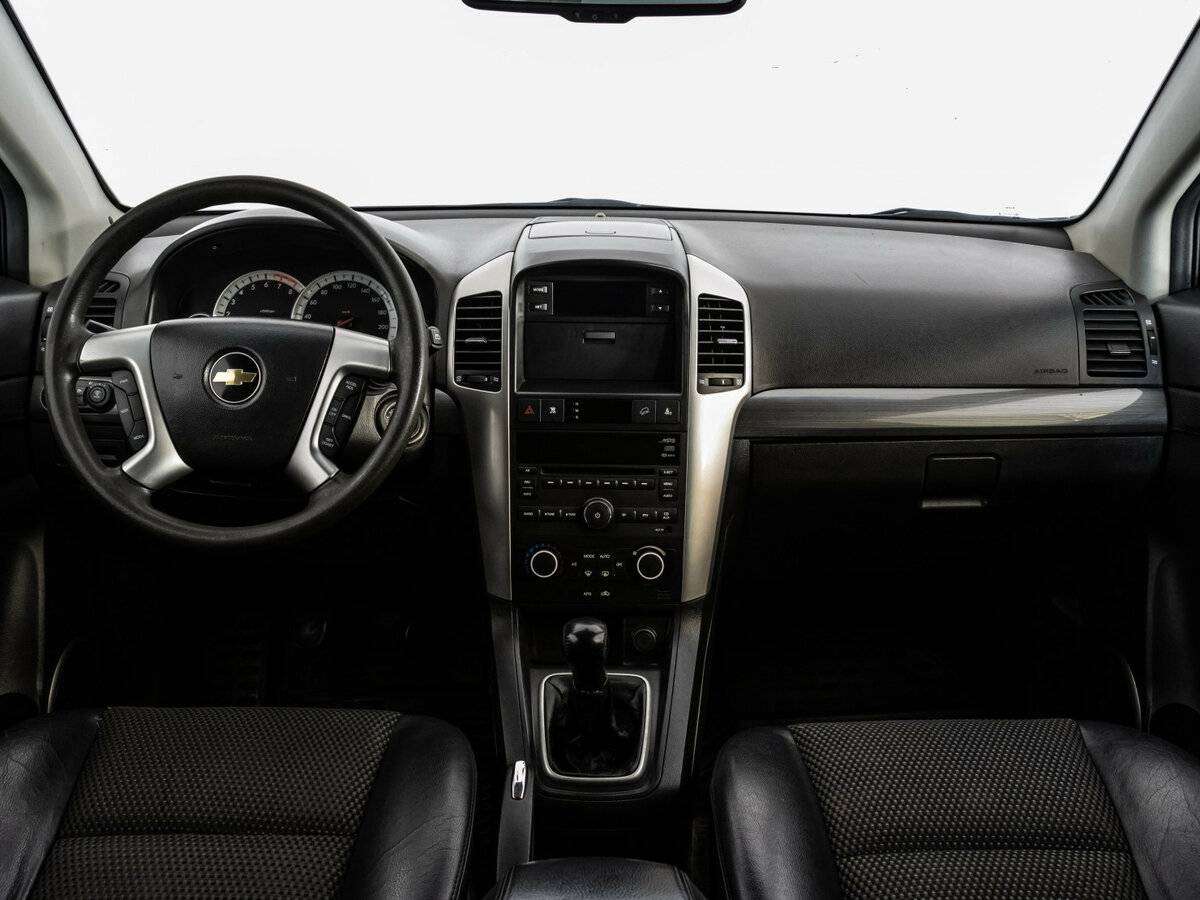 Chevrolet Captiva с пробегом — 2009 год. Фото: #9