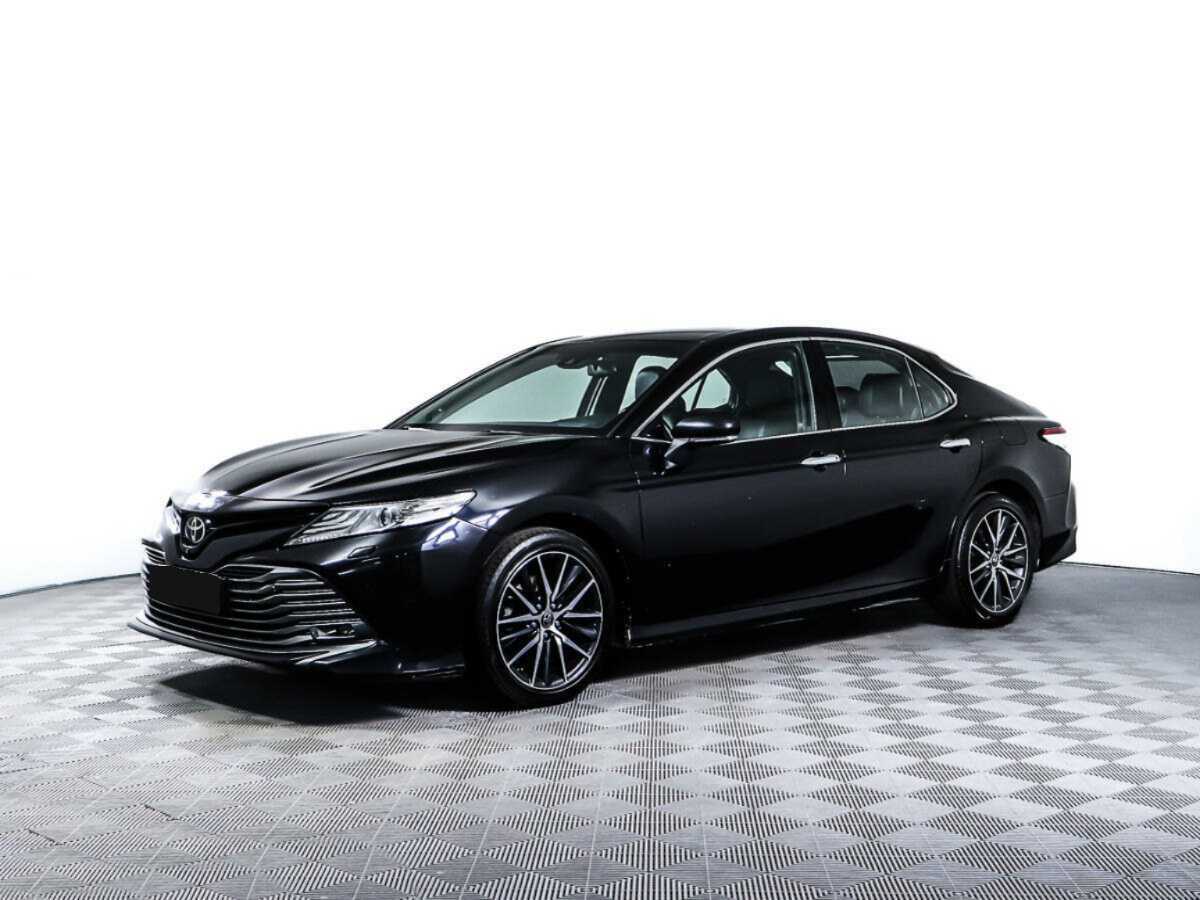 Toyota Camry с пробегом — 2018 год. Фото: #0
