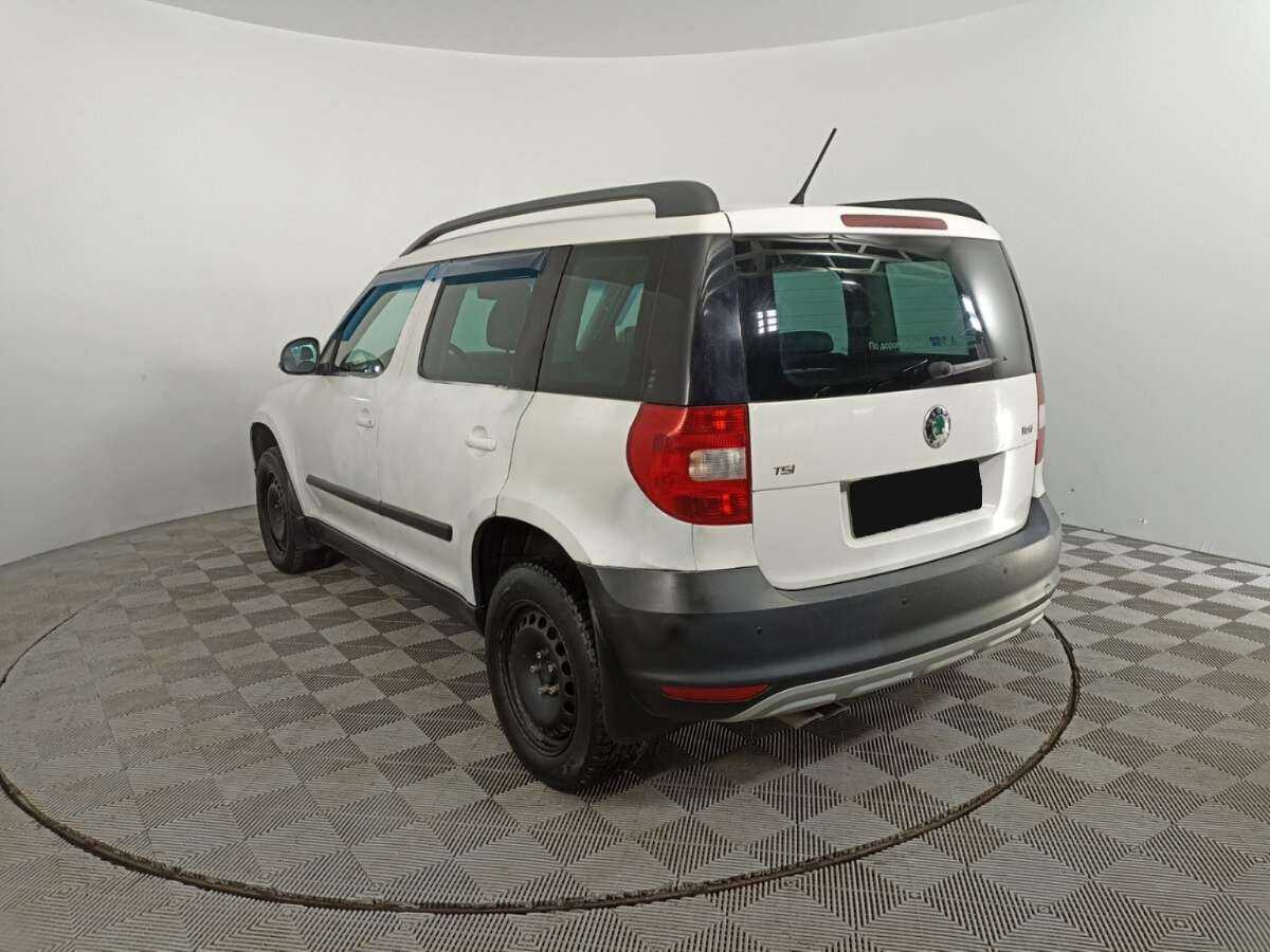 Skoda Yeti с пробегом — 2013 год. Фото: #6