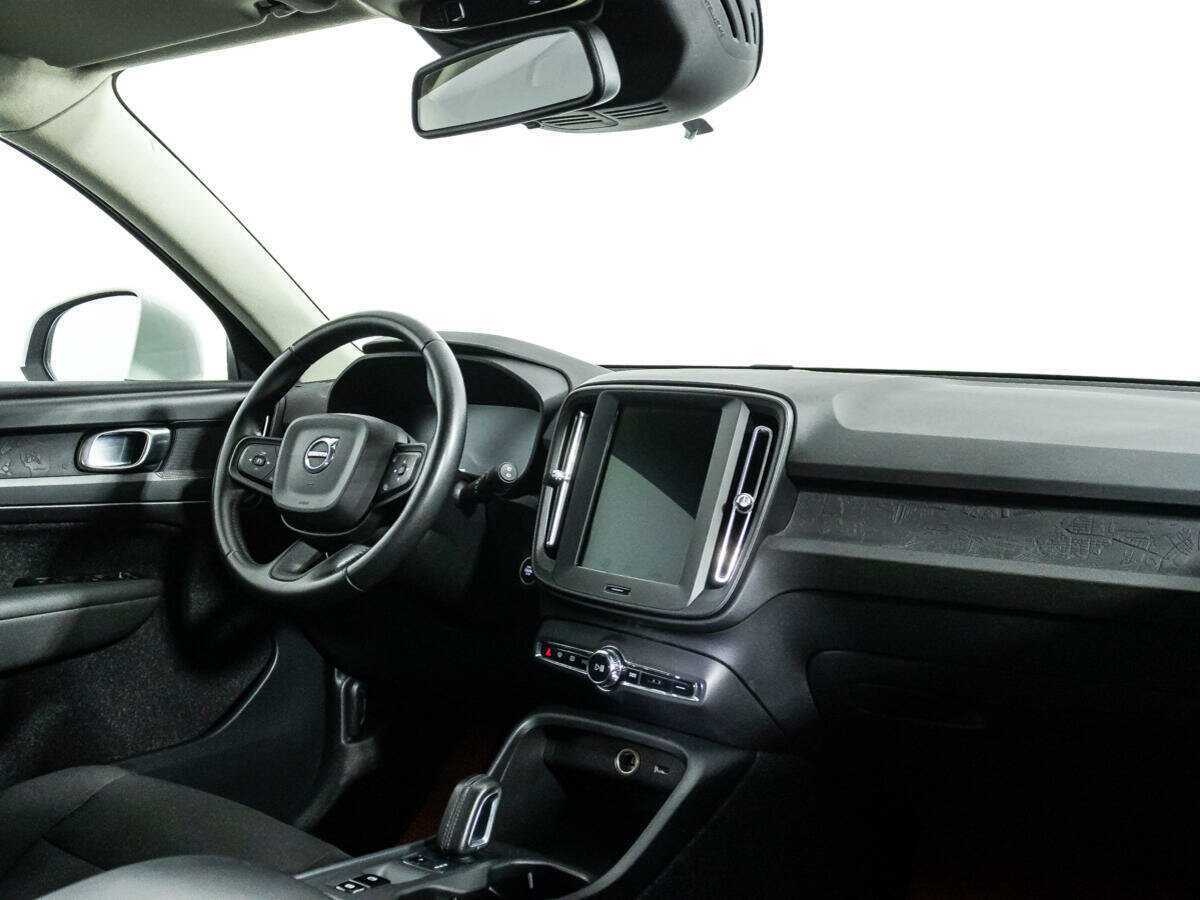 Volvo XC40 с пробегом — 2018 год. Фото: #8