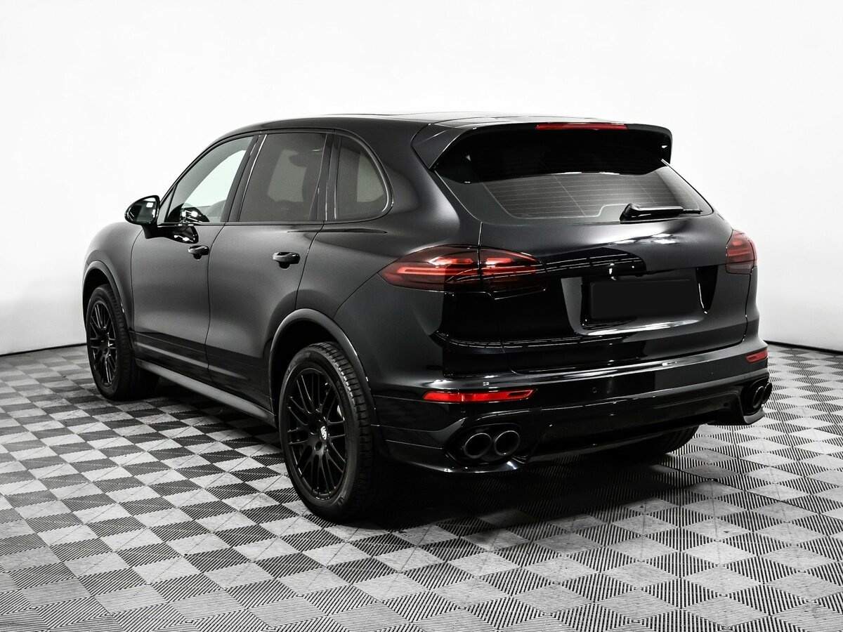 Porsche Cayenne с пробегом — 2015 год. Фото: #6