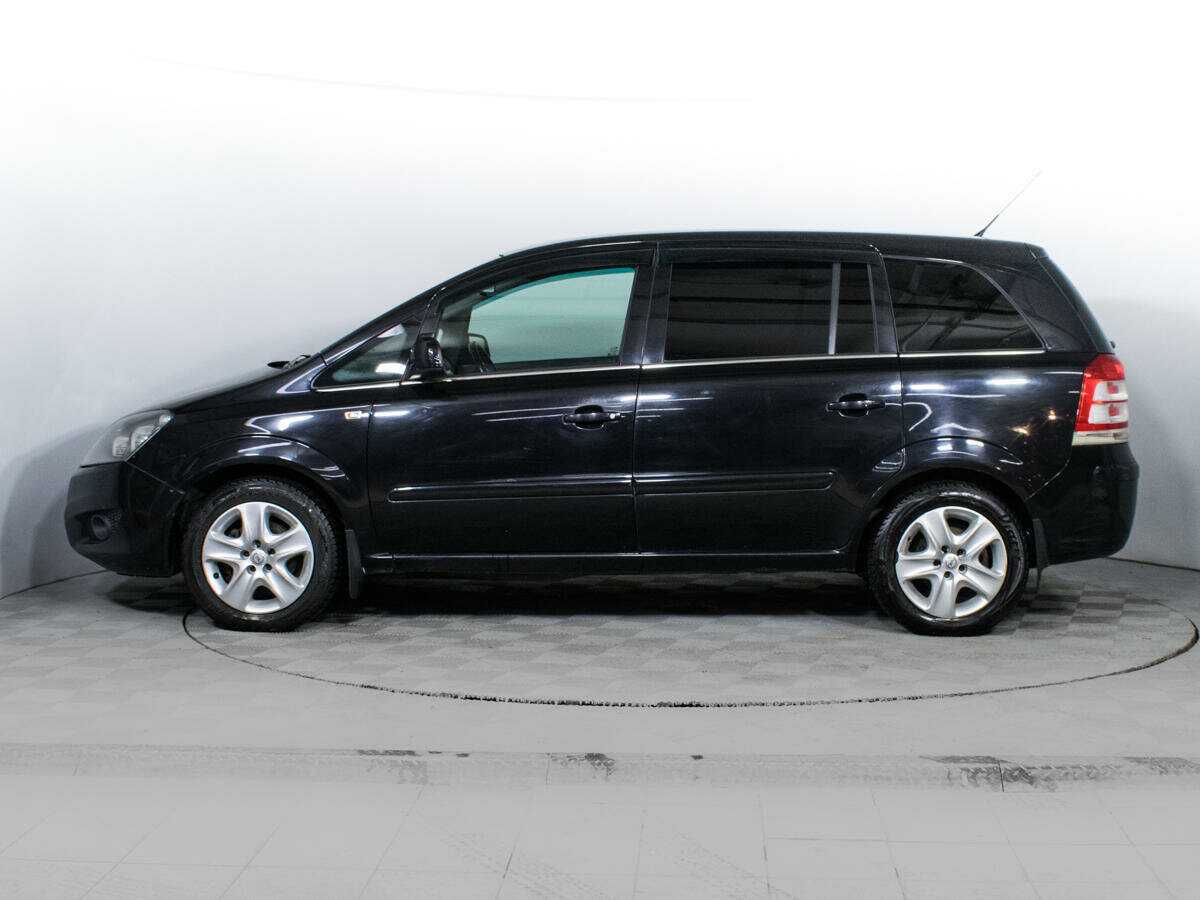 Opel Zafira с пробегом — 2011 год. Фото: #7