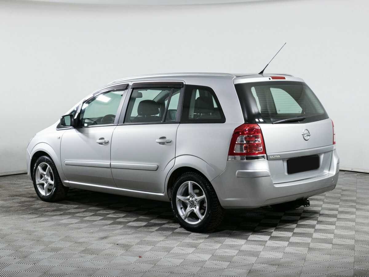 Opel Zafira с пробегом — 2013 год. Фото: #5