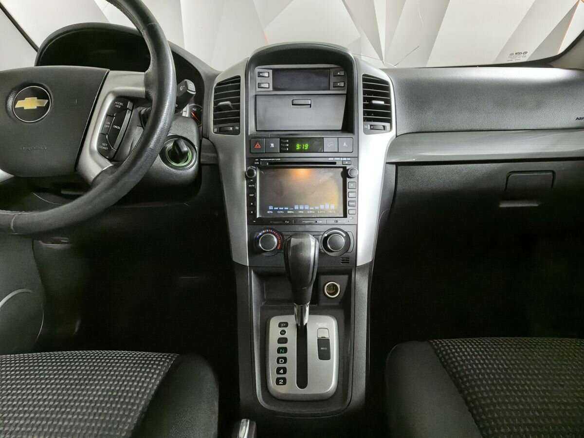 Chevrolet Captiva с пробегом — 2008 год. Фото: #9