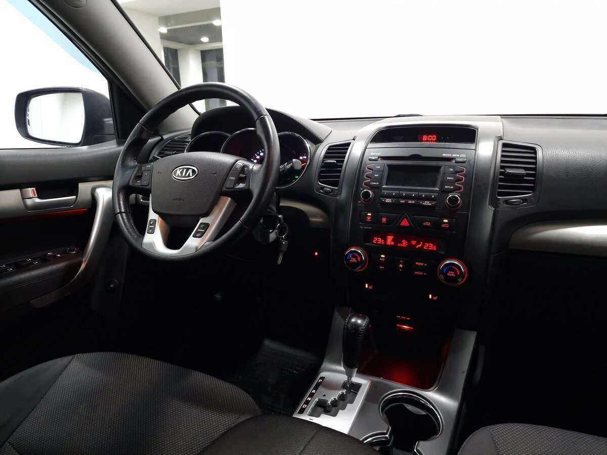 Kia Sorento с пробегом — 2012 год. Фото: #6
