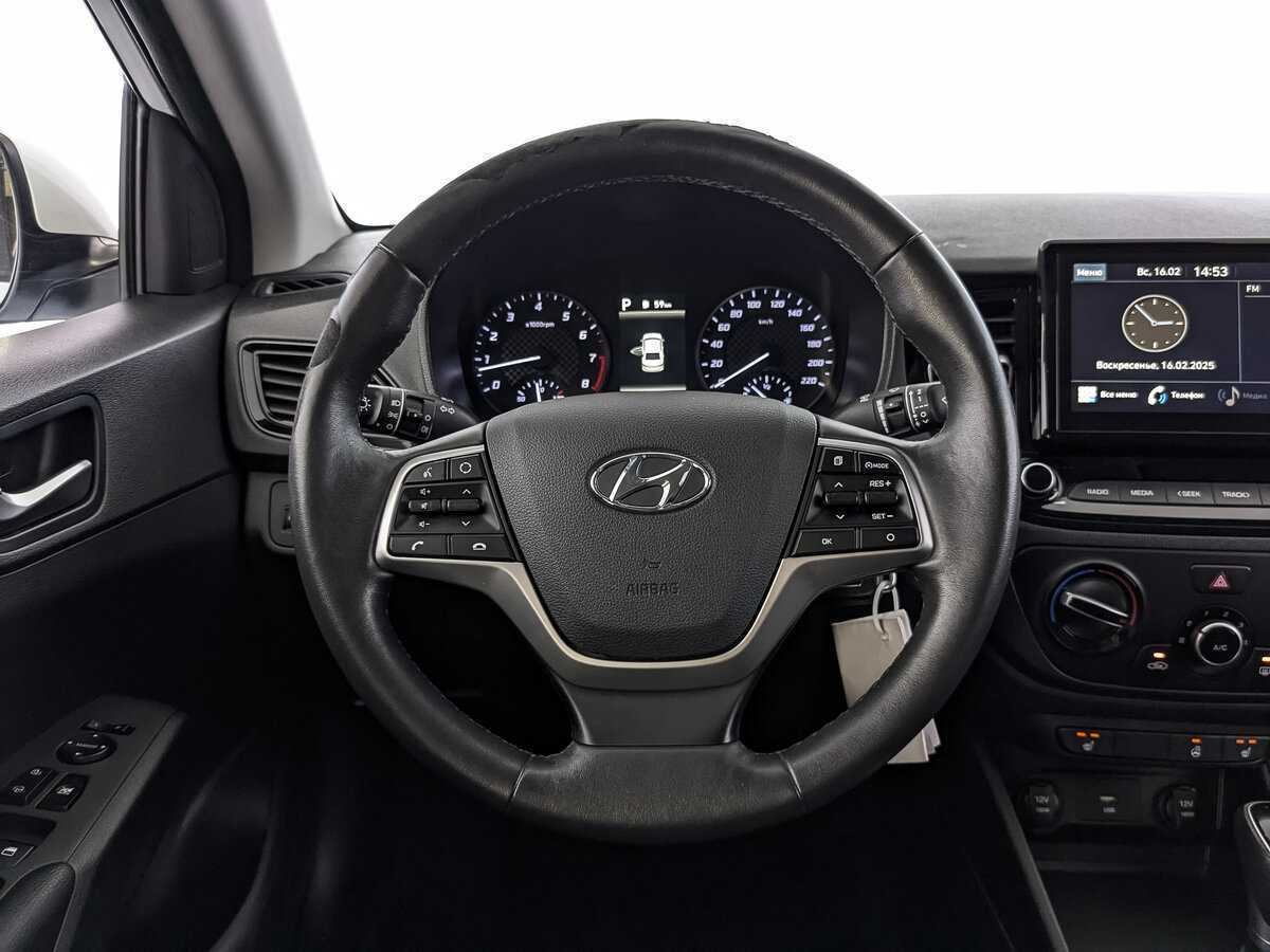 Hyundai Solaris с пробегом — 2020 год. Фото: #19