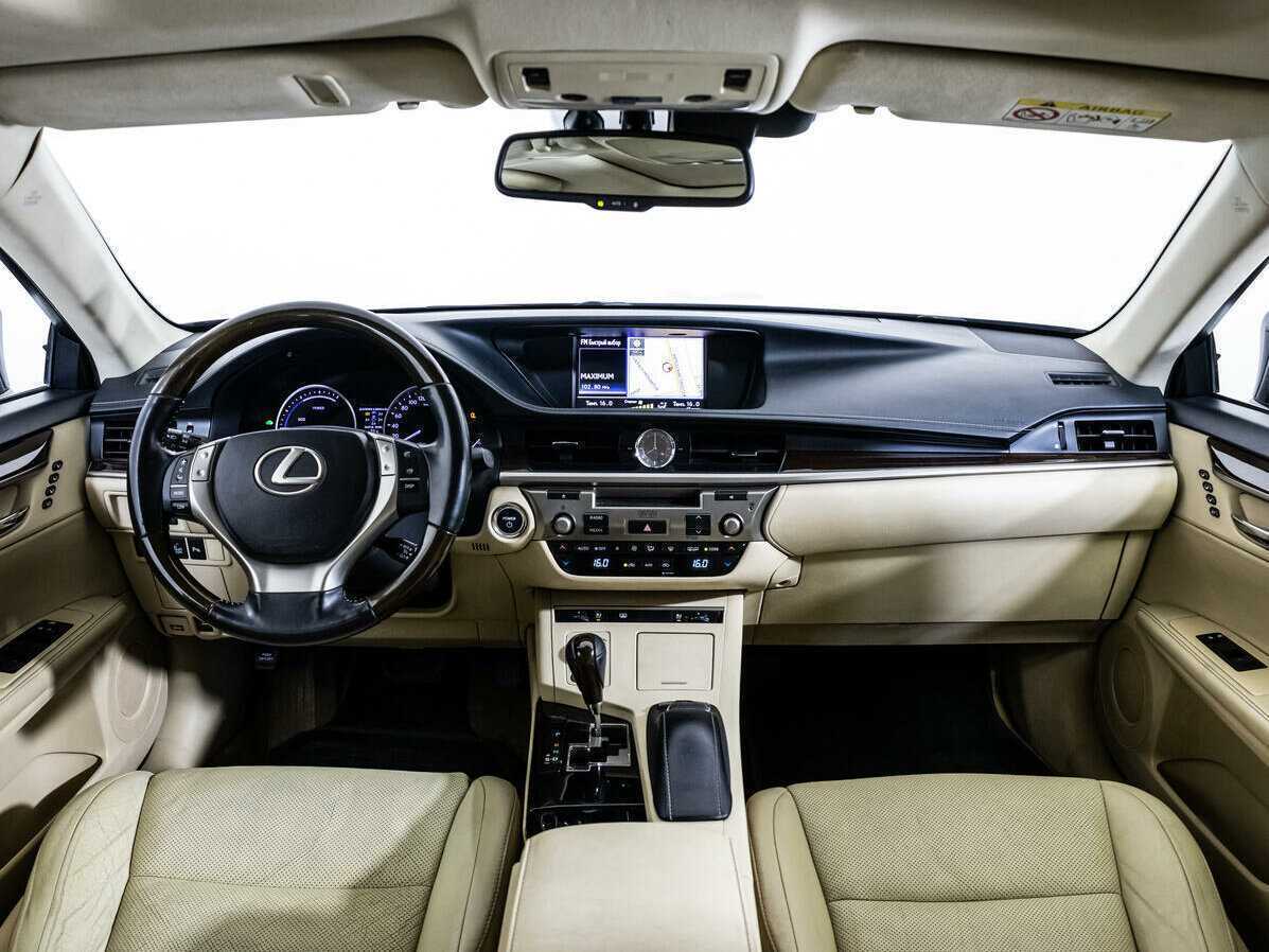 Lexus ES с пробегом — 2014 год. Фото: #7