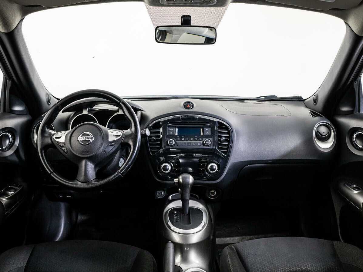 Nissan Juke с пробегом — 2012 год. Фото: #11