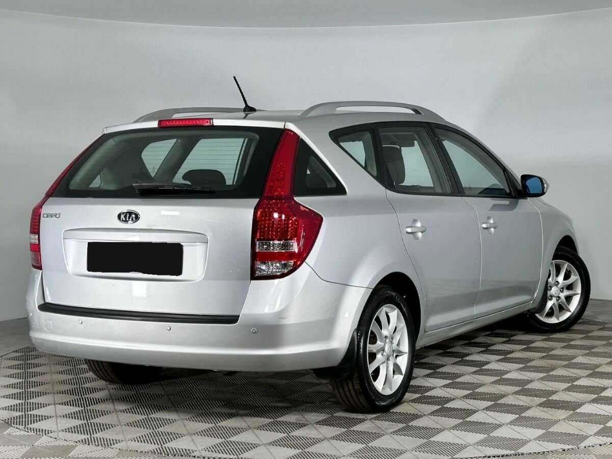 Kia Ceed с пробегом — 2010 год. Фото: #1