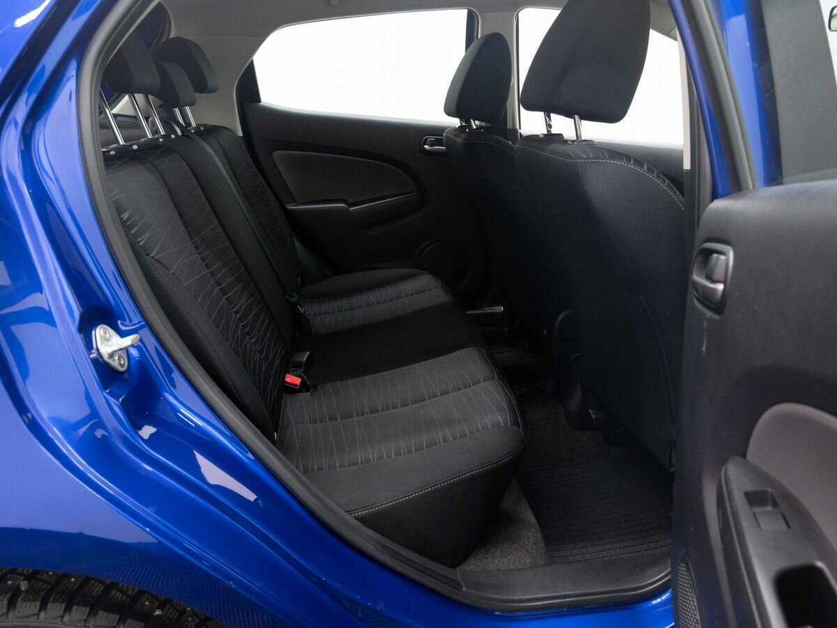 Mazda 2 с пробегом — 2009 год. Фото: #11