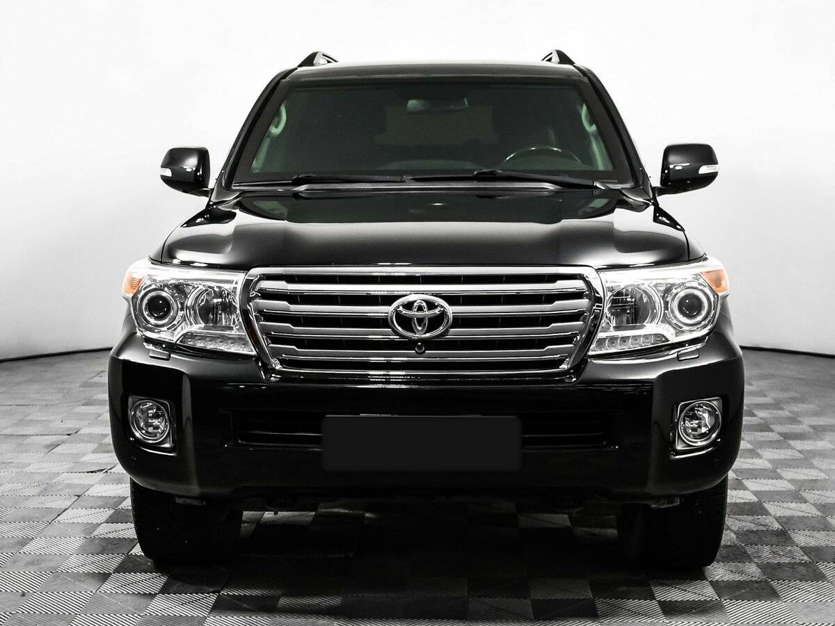 Toyota Land Cruiser с пробегом — 2013 год. Фото: #0