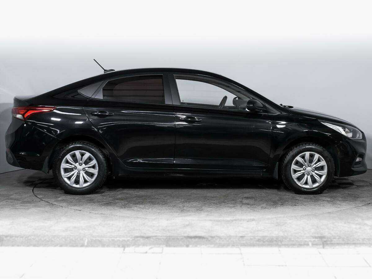 Hyundai Solaris с пробегом — 2018 год. Фото: #3