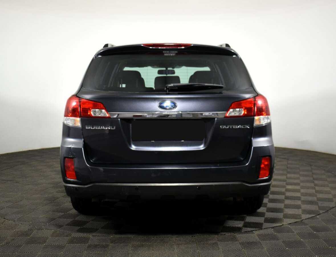 Subaru Outback с пробегом — 2010 год. Фото: #4