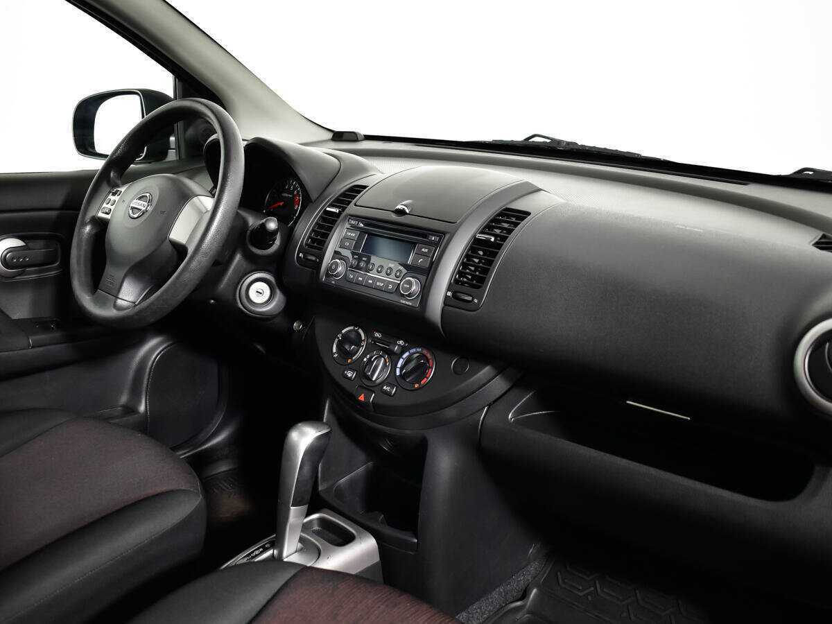 Nissan Note с пробегом — 2011 год. Фото: #8