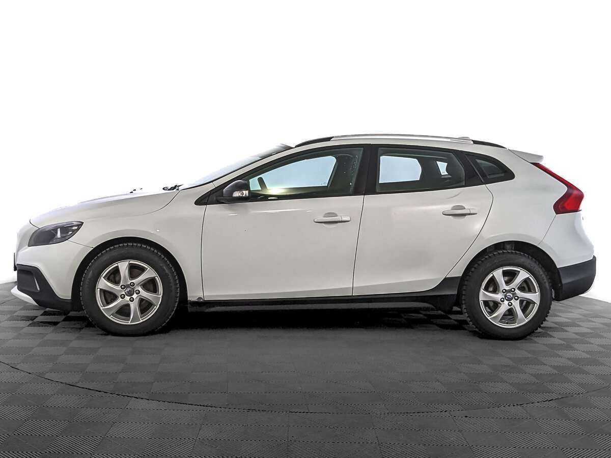Volvo V40 Cross Country с пробегом — 2014 год. Фото: #7