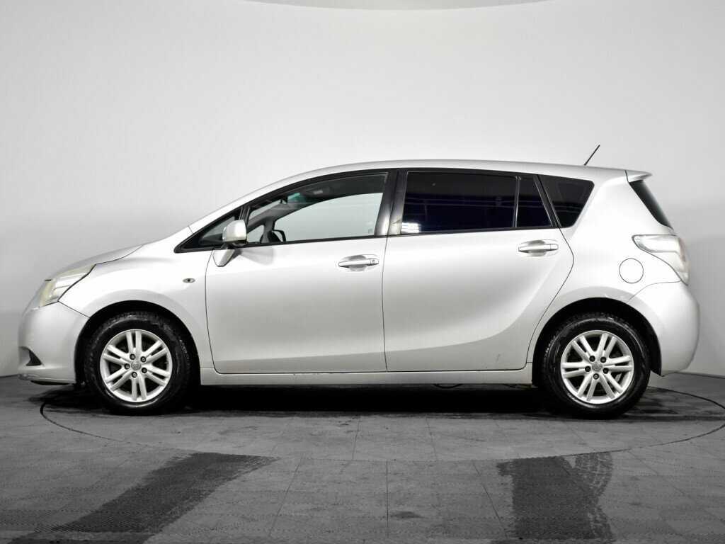 Toyota Verso с пробегом — 2010 год. Фото: #7