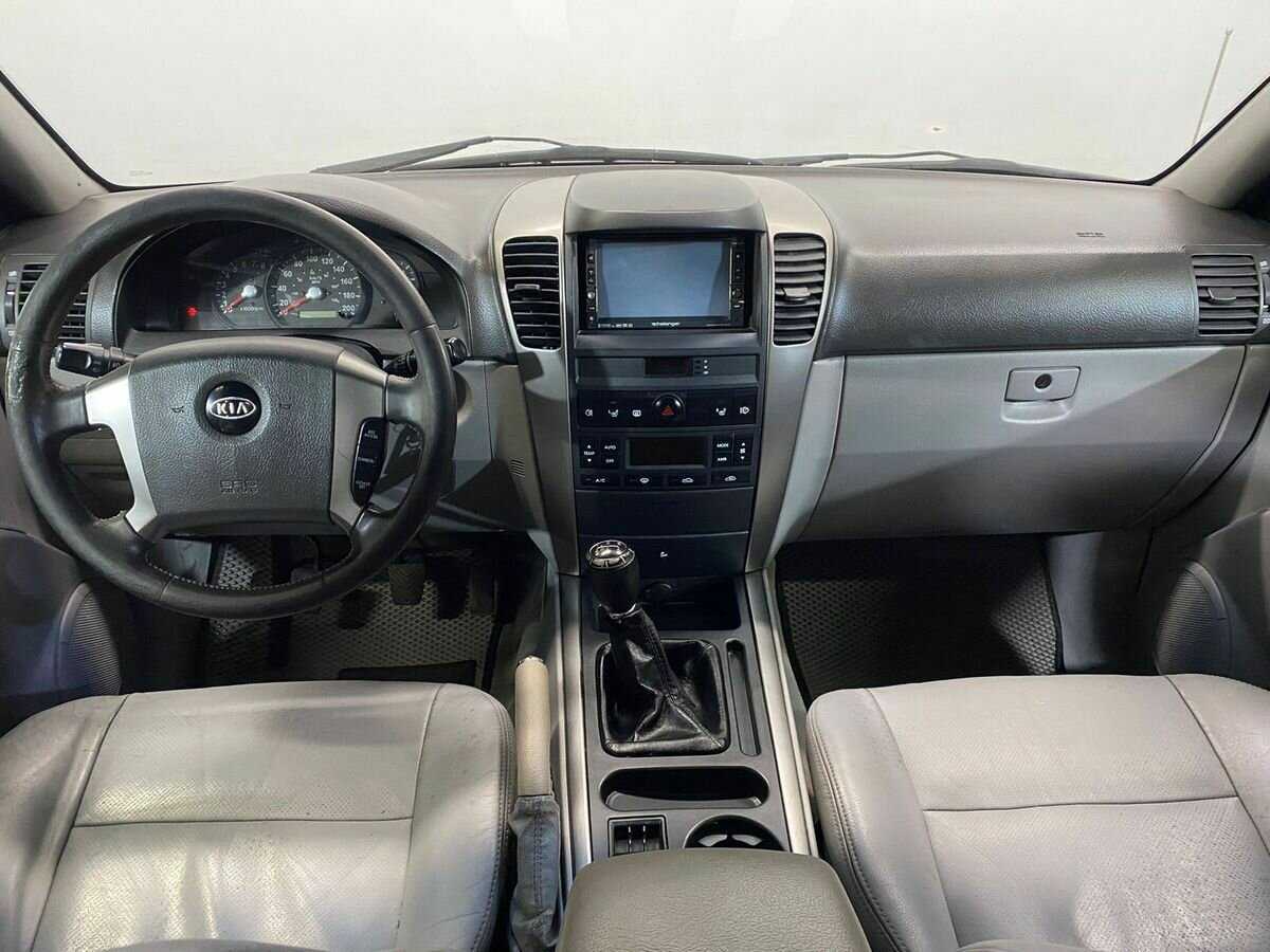 Kia Sorento с пробегом — 2006 год. Фото: #8