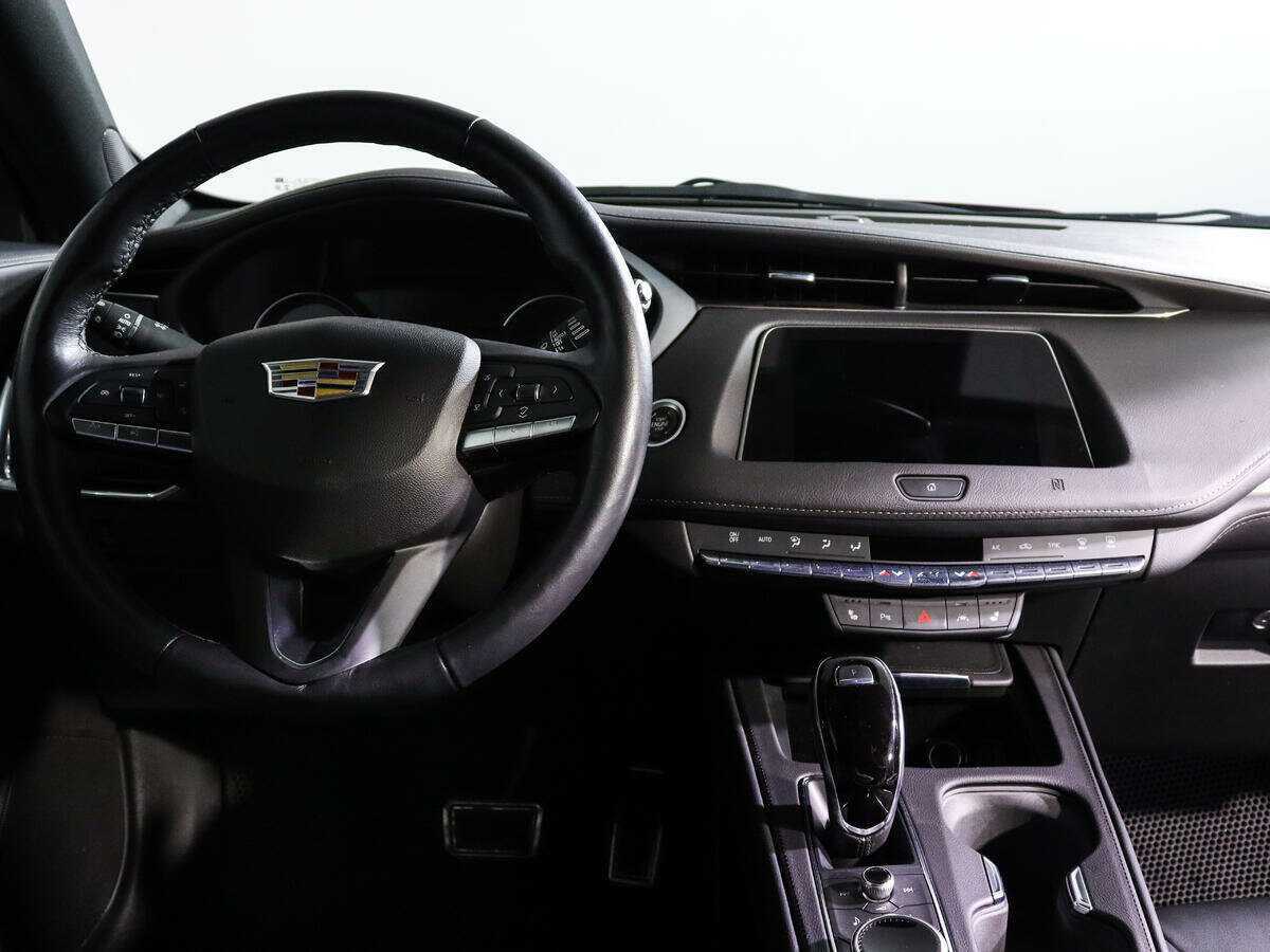 Cadillac XT4 с пробегом — 2021 год. Фото: #11