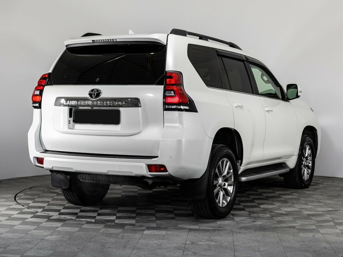Toyota Land Cruiser Prado с пробегом — 2019 год. Фото: #3