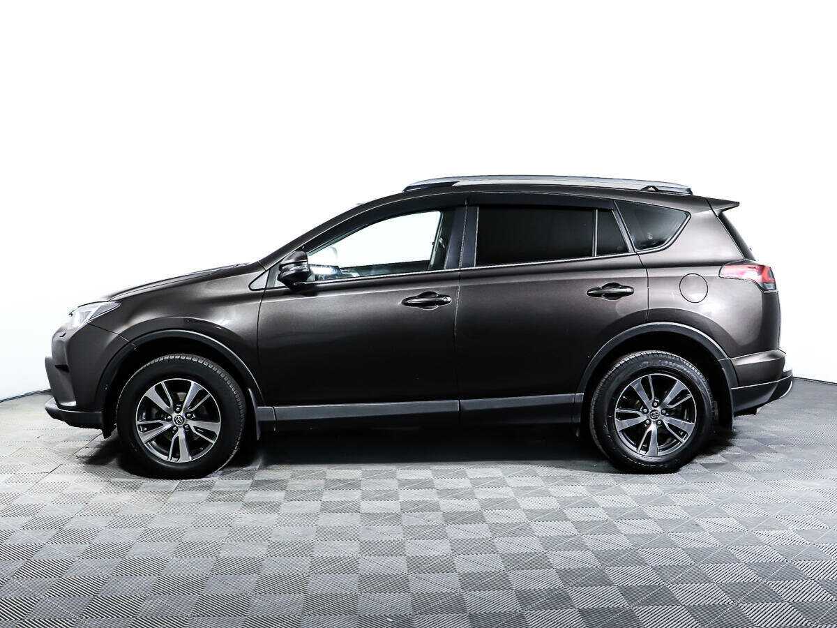 Toyota RAV4 с пробегом — 2019 год. Фото: #7