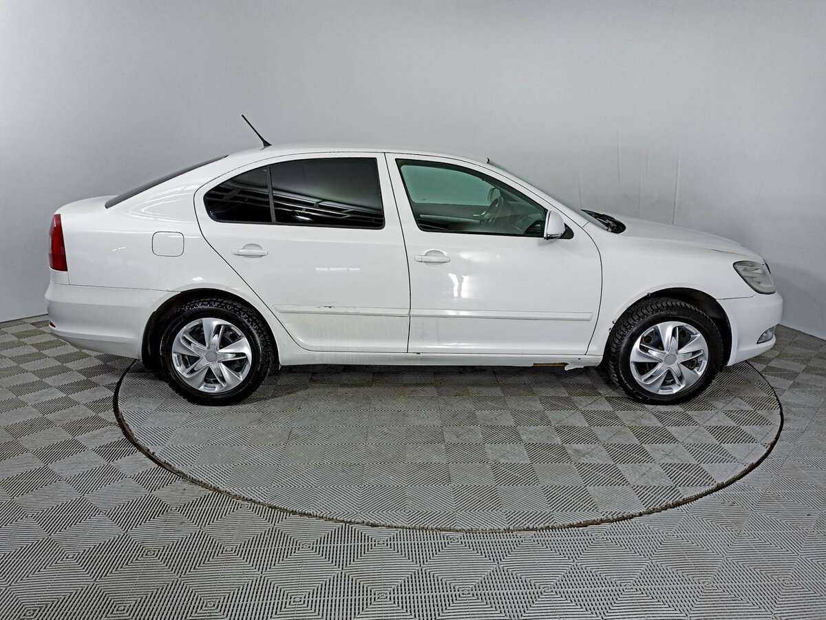 Skoda Octavia с пробегом — 2012 год. Фото: #3