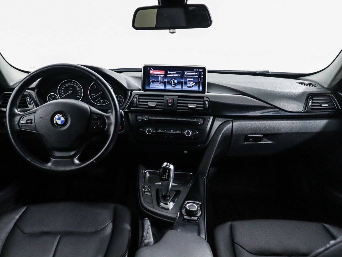 BMW 3 серии с пробегом — 2013 год. Фото: #14